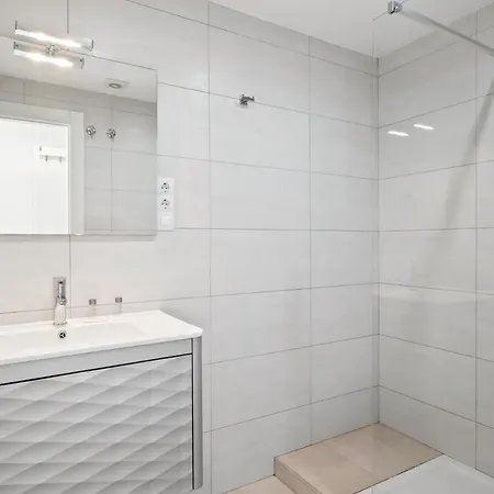 And Modern By Costarentals - Ref 34 公寓